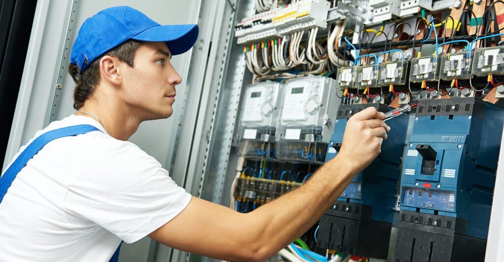 Utbildningar inom auktorisation för el